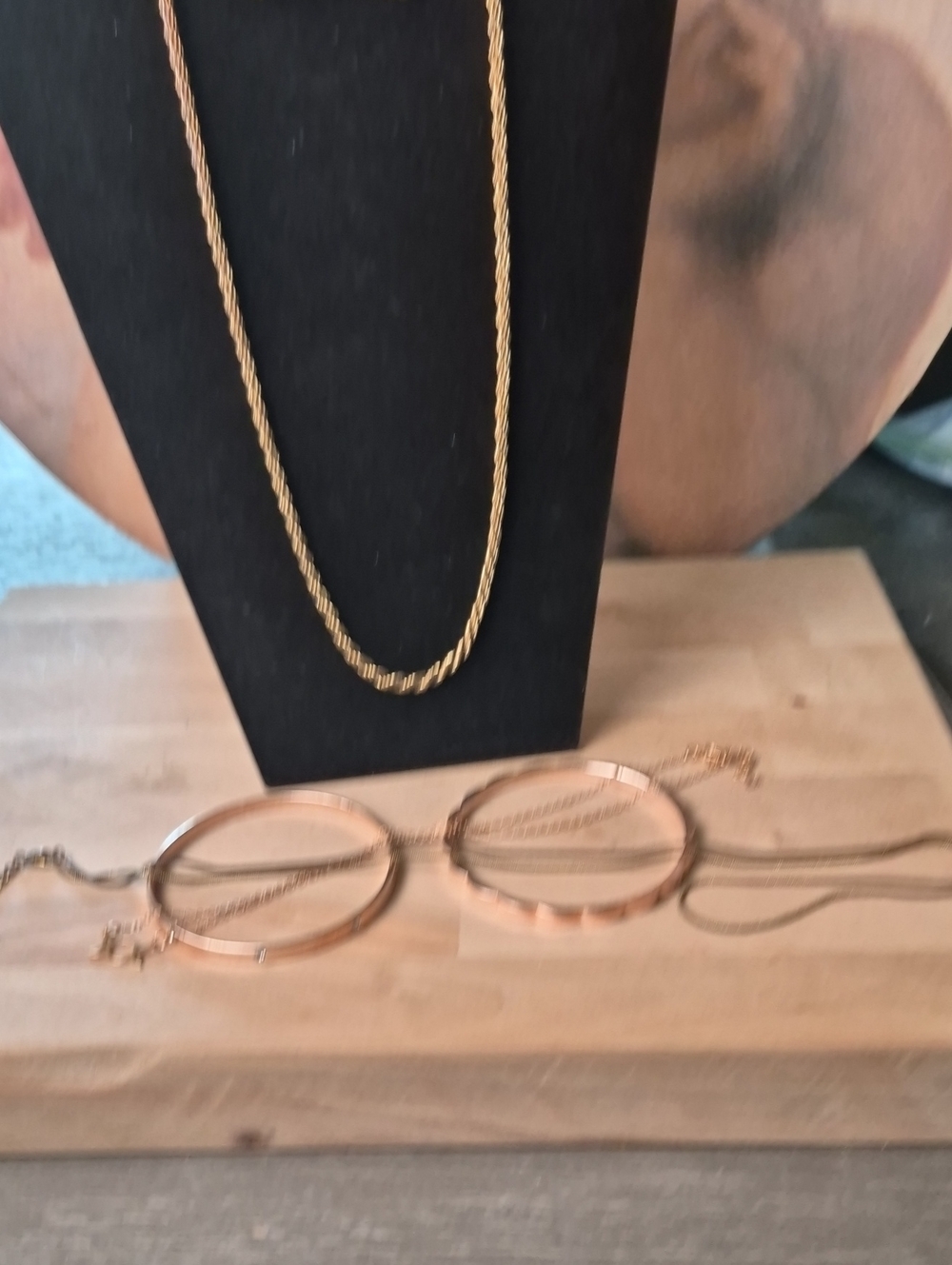 Source Unknown Gold-Tone Rope Necklace and Rose Gold Bracelets Set